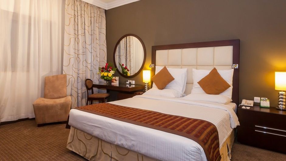 Flora Park Deluxe Hotel Apartments Room