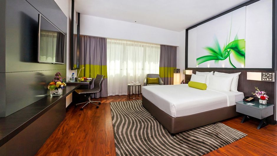 Flora Grand Hotel Room