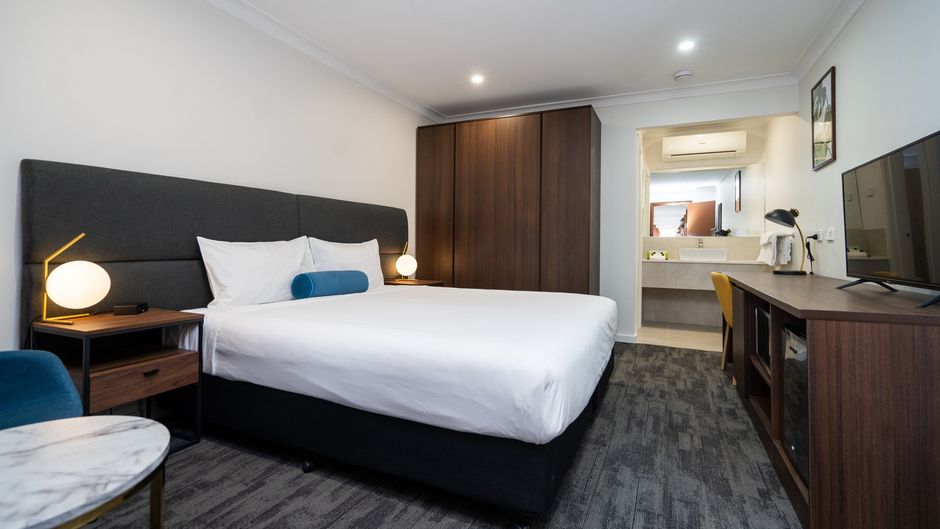 Littomore Suites Bathurst Room