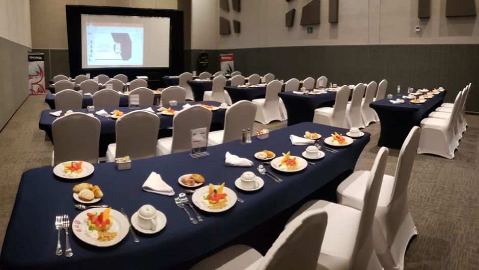 Quartz Hotel & Spa Meeting