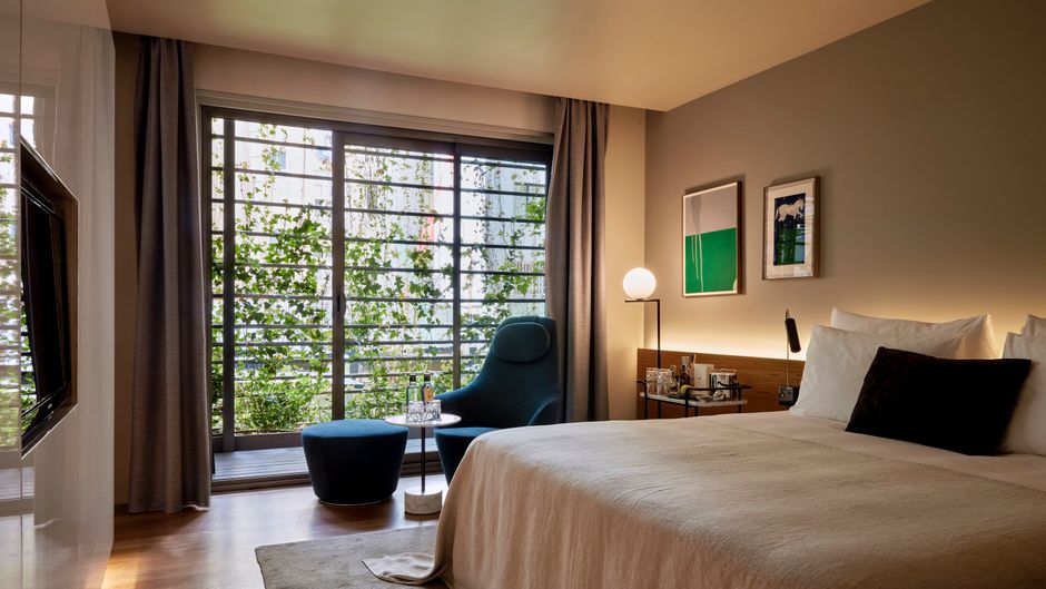 Sir Victor Room