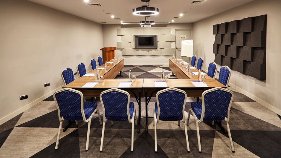 Holiday Inn Express Atakoy Metro Meeting