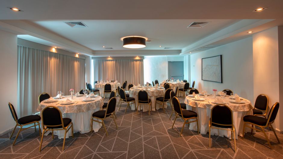 Holiday Inn & Suites Merida La Isla Meeting