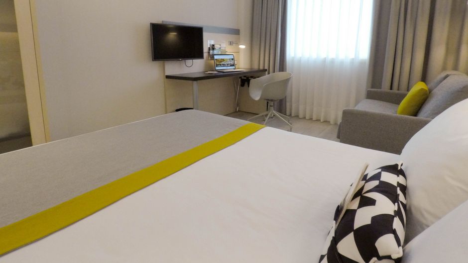Holiday Inn Express Pamplona Room