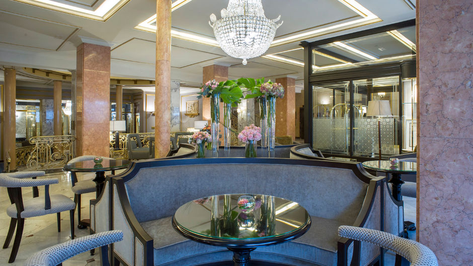El Avenida Palace Lobby