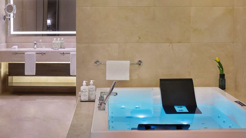 voco Al Khobar Hotel Room