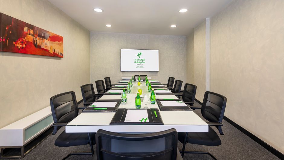 Holiday Inn Muscat Al Seeb Meeting