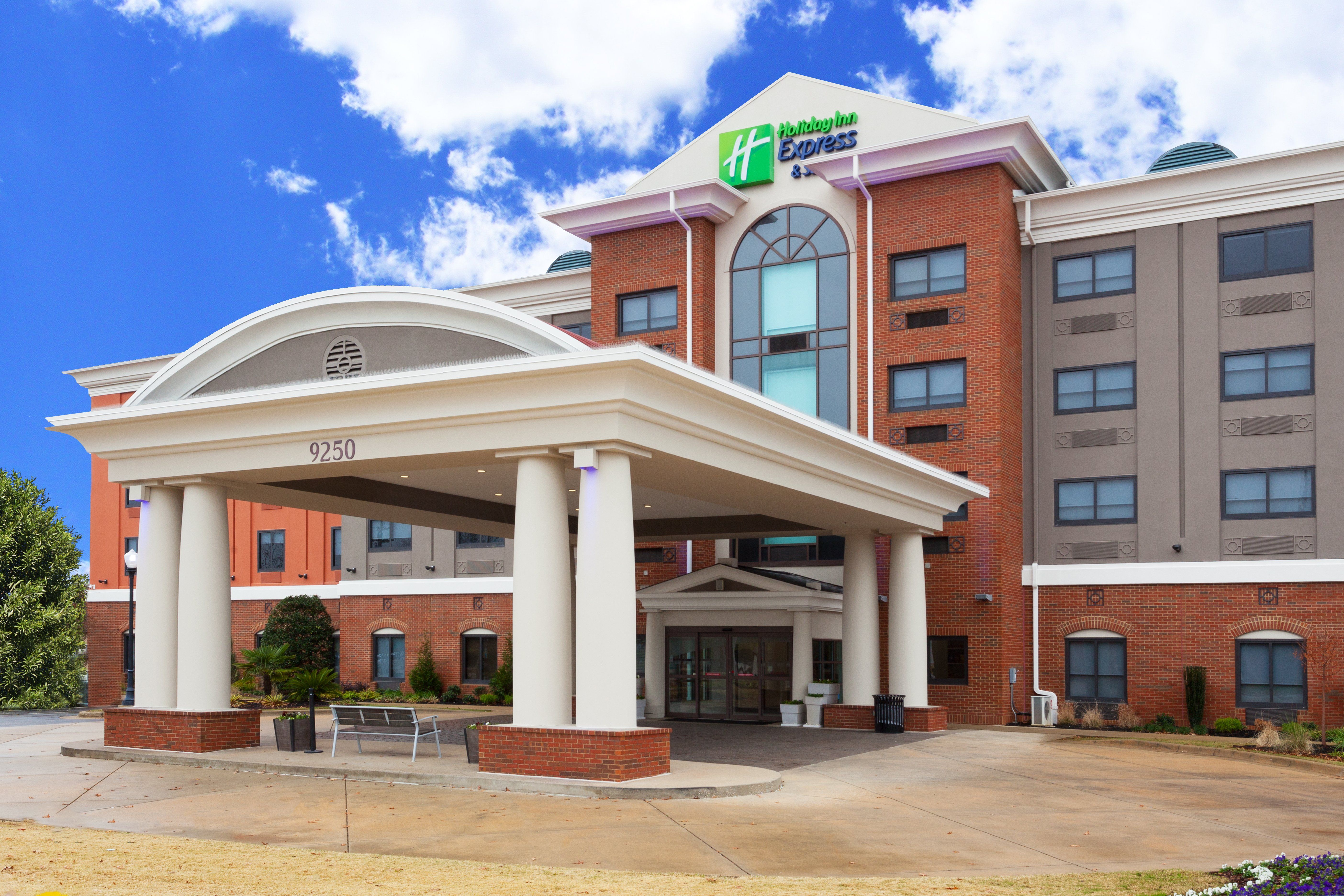 Holiday Inn Express Inn Stes Eastchase Tourist Class Montgomery