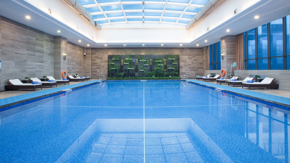 Crowne Plaza Longgang City Ctr Pool