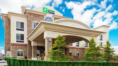 Holiday Inn Express Hotel & Suites