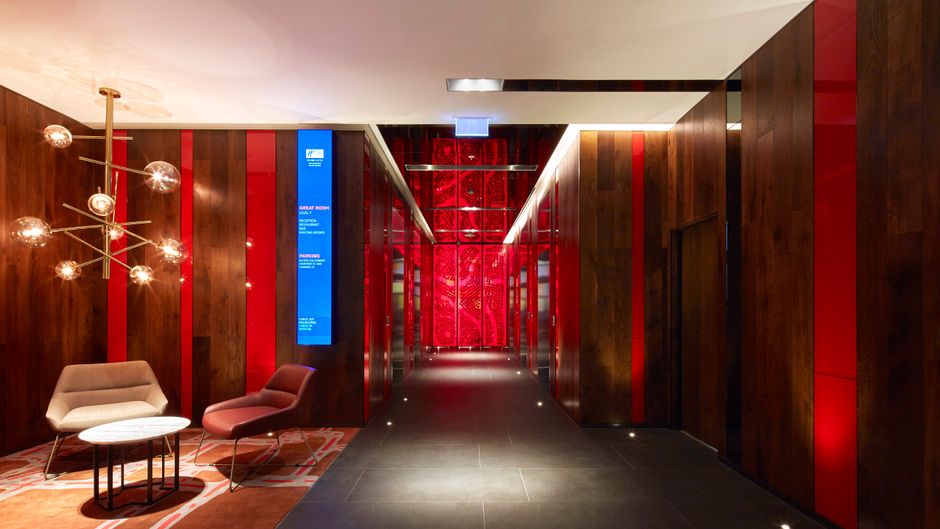 Holiday Inn Express Melbourne Southbank Exterior