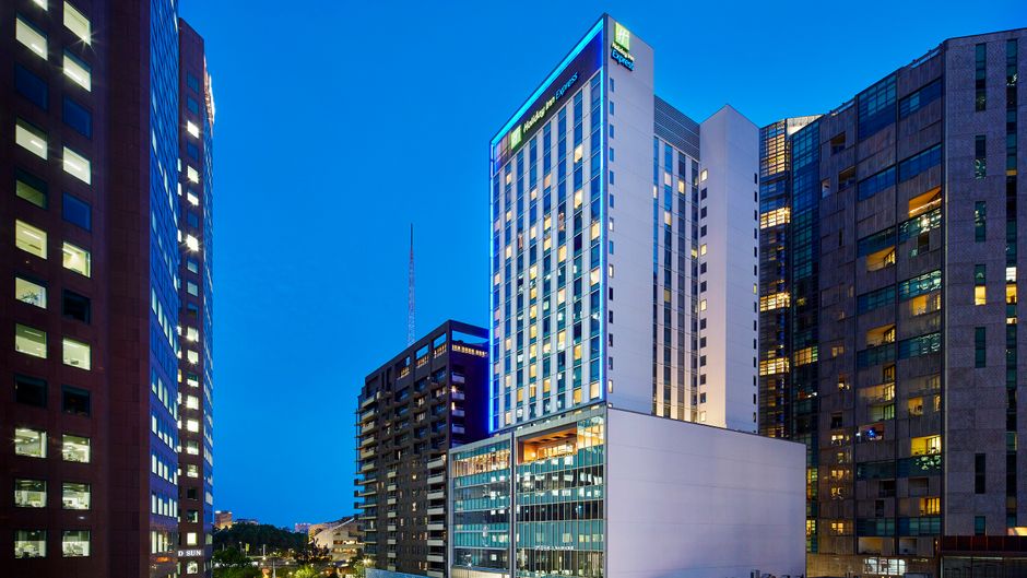 Holiday Inn Express Melbourne Southbank Exterior
