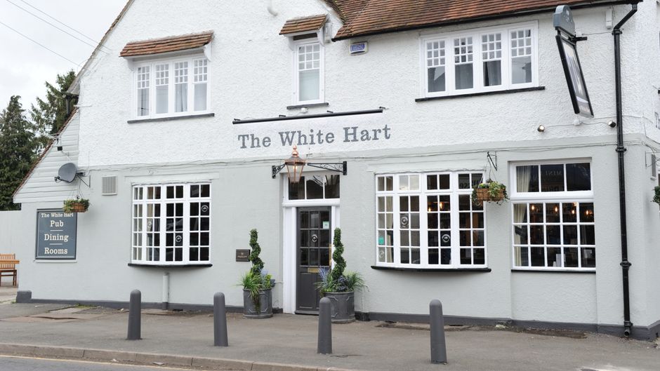 The White Hart Inn Exterior
