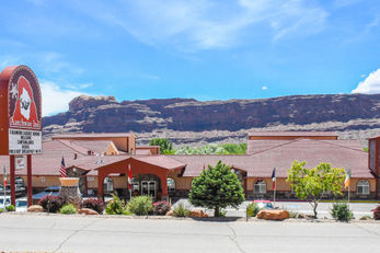 Aarchway Inn