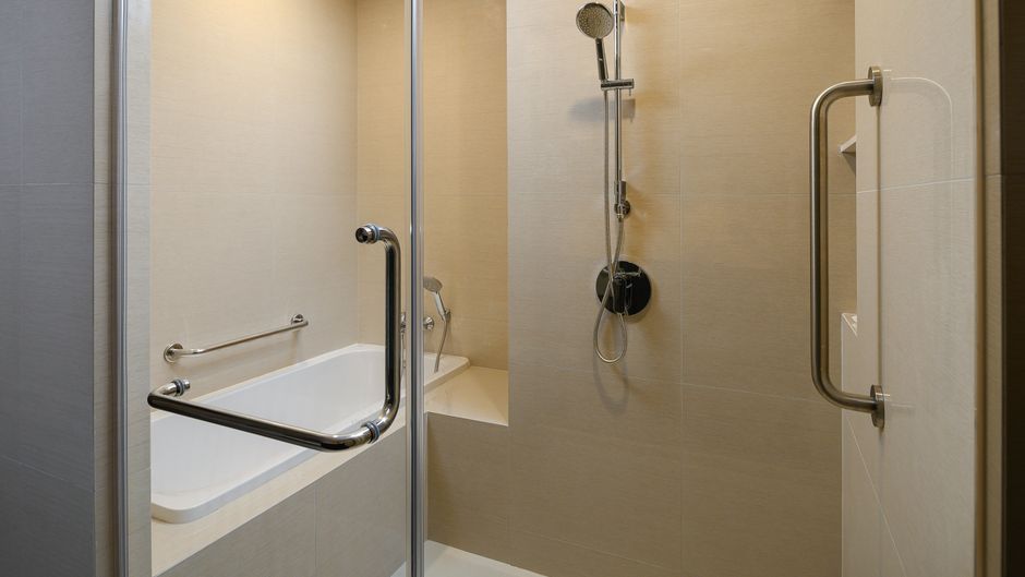 Holiday Inn & Suites Siracha Laemchabang Room