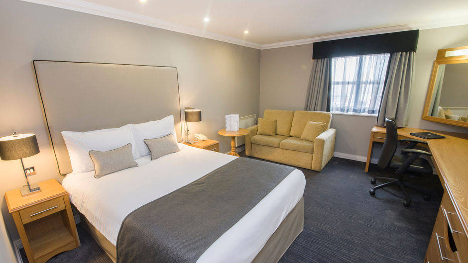 The Worcester Whitehouse Hotel Room
