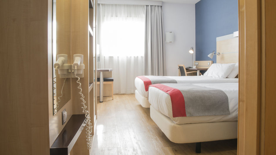 Holiday Inn Express Valencia Bonaire Room