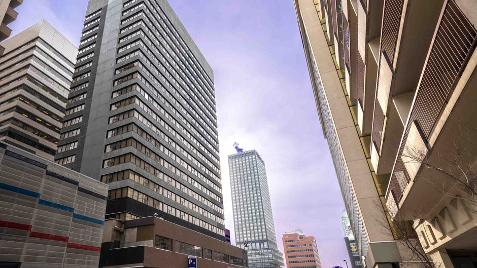Sandman Hotel Calgary City Centre Exterior