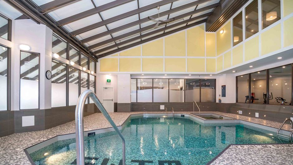 Sandman Hotel Calgary City Centre Pool