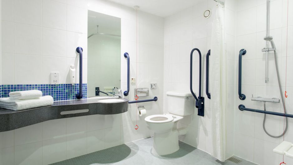 Holiday Inn Express Town Centre Room