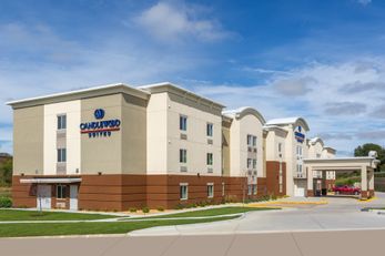 Candlewood Suites Davenport