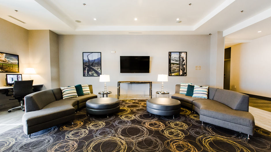 Candlewood Suites Edmonton West Lobby