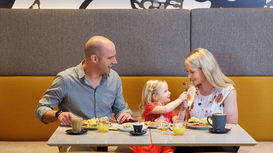 Holiday Inn Express Melbourne Southbank Restaurant