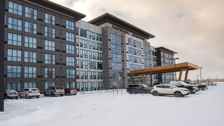 Sandman Signature Sherwood Park Hotel Exterior