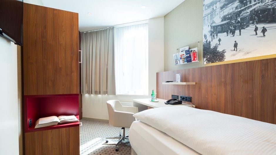 Hotel Wartmann am Bahnhof Room