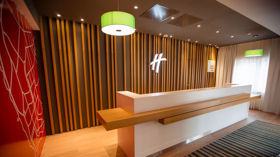 Holiday Inn Aktau Seaside Lobby