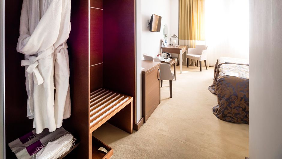 IN Hotel Belgrade Room