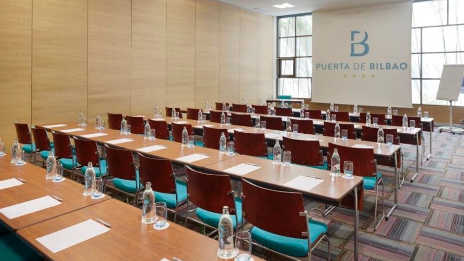 Puerta de Bilbao Hotel Meeting