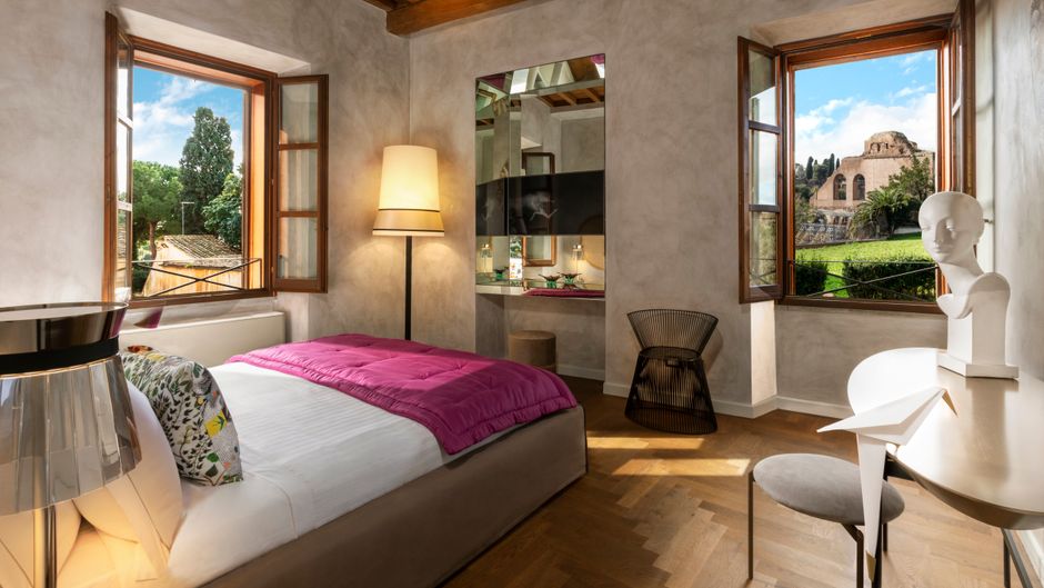 Palm Suite Hotel Suite