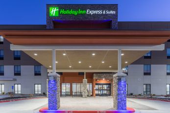 Holiday Inn Express & Suites Kearney