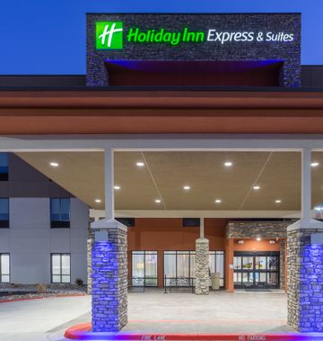 Holiday Inn Express & Suites Kearney