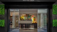 Hotel Moon & Sun