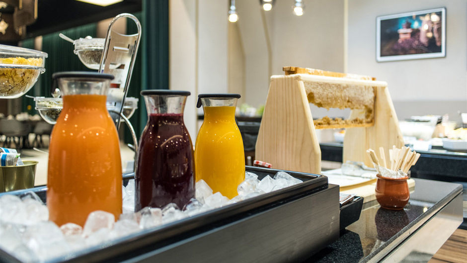 Sky Blue Hotel & Spa Restaurant