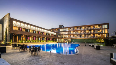 Sky Blue Hotel & Spa
