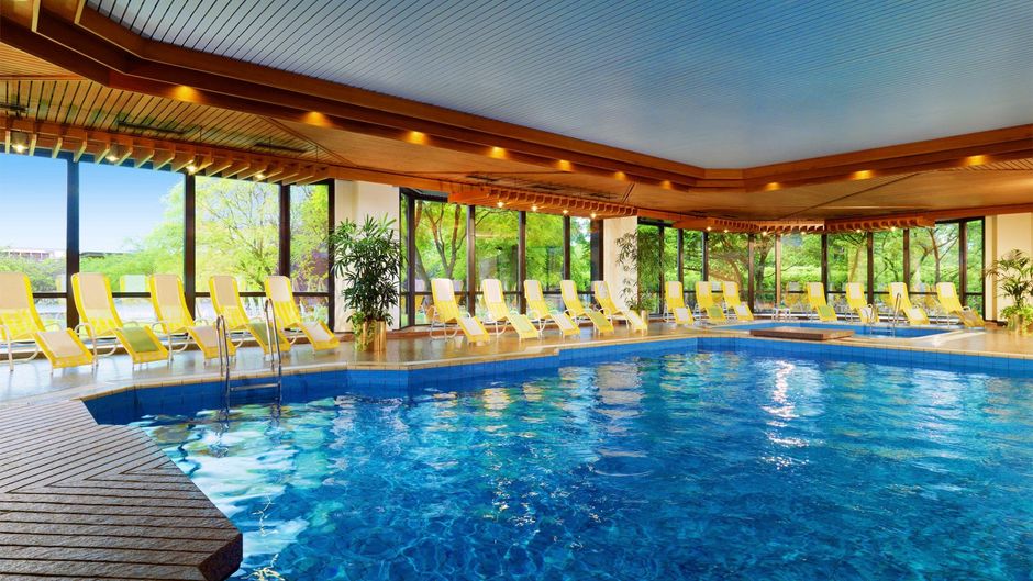 Bilderberg Bellevue Dresden Pool
