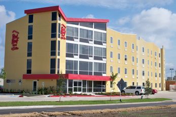 Red Roof Inn & Suites Beaumont
