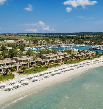 Sani Asterias Suites