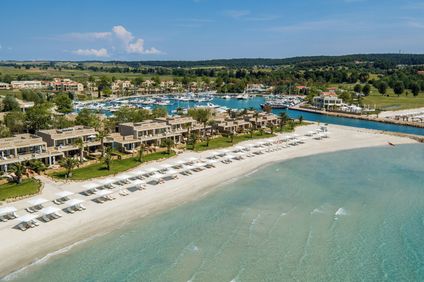 Sani Asterias Suites