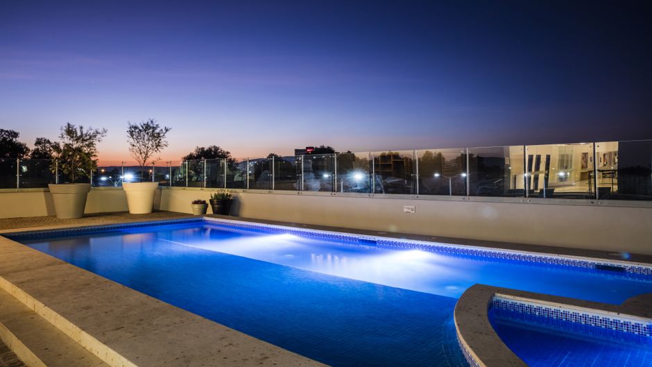 Fiesta Inn Celaya Galerias Pool
