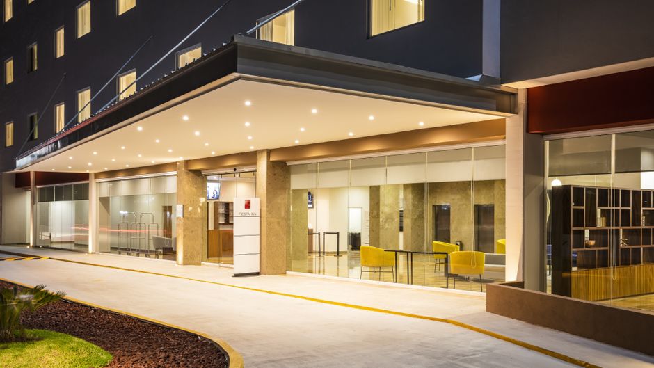 Fiesta Inn Periferico Poniente Exterior