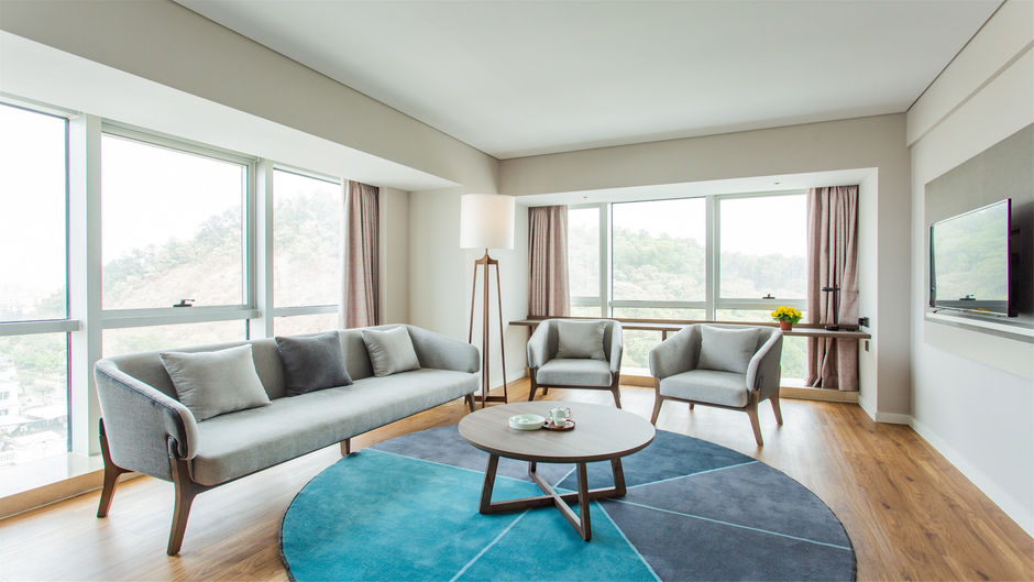 Holiday Inn Express Jiangmen Jianghai Suite