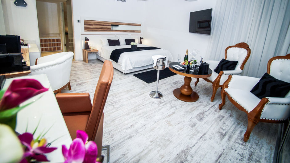 The Ciao Stelio Deluxe Hotel Suite