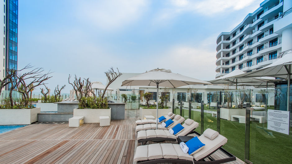 The Capital Pearls Pool