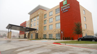 Holiday Inn Express & Suites Forney