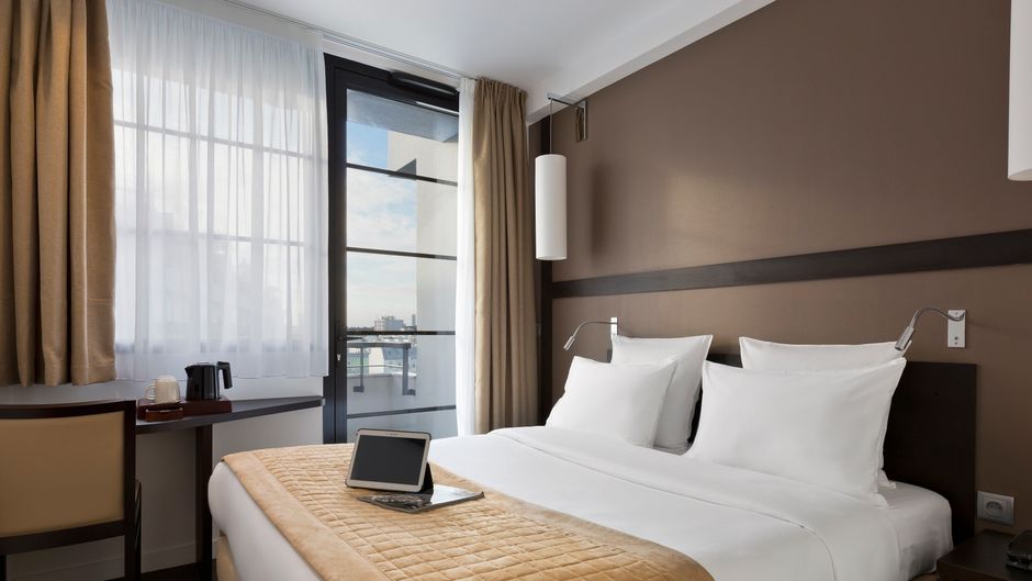 Simon's Paris Boutique Hotel & Ice Bar Room