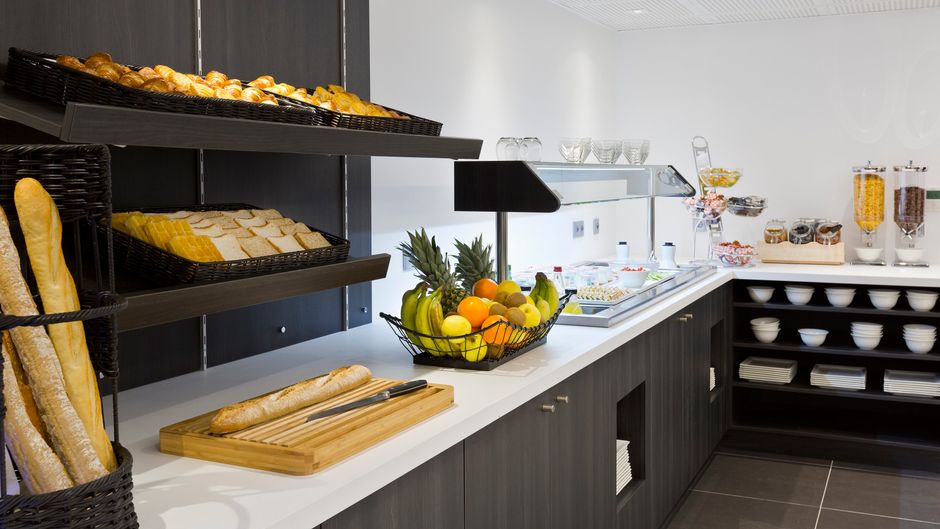 Simon's Paris Boutique Hotel & Ice Bar Restaurant